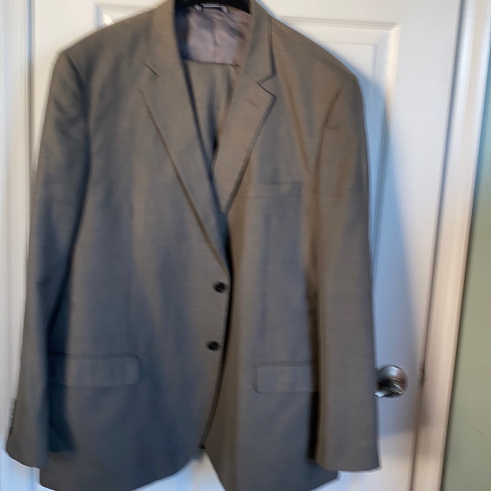 Nautica men’s dress suit.